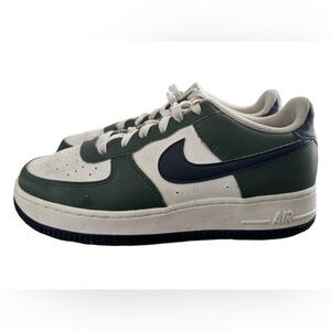 Nike Air Force 1 GS AF1 Vintage Green Obsidian White HF5178-300 6.5 big kid